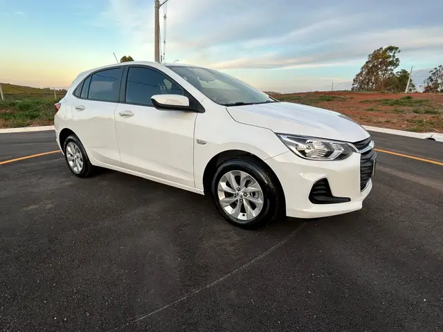 Carro Chevrolet Onix 2022 LT 1.0 (Flex)