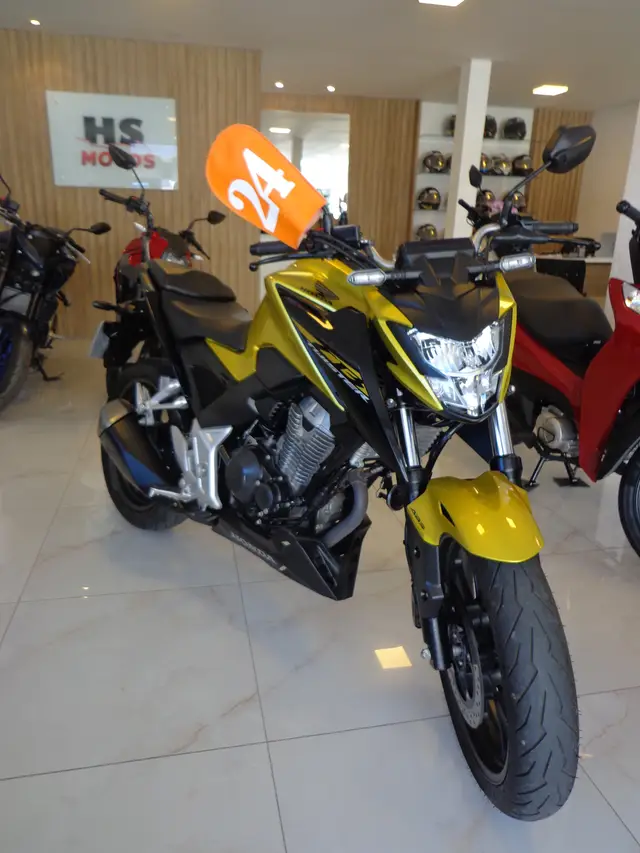 Moto Honda CB 300F Twister 2024 (ABS)