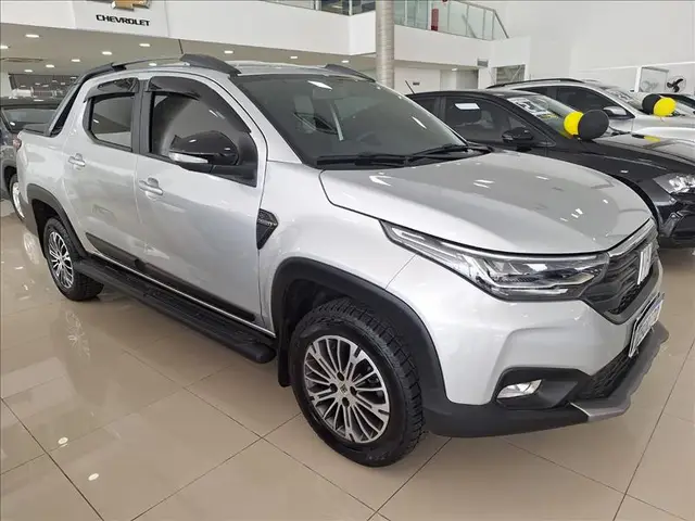 Carro Fiat Strada 2023 Ranch 1.3 Flex 8V CD Aut.