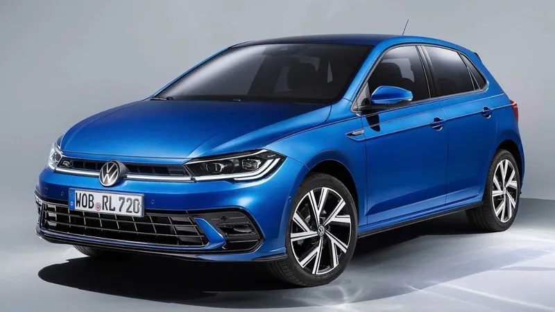 VW Polo volta dos mortos com sistema híbrido em 2025