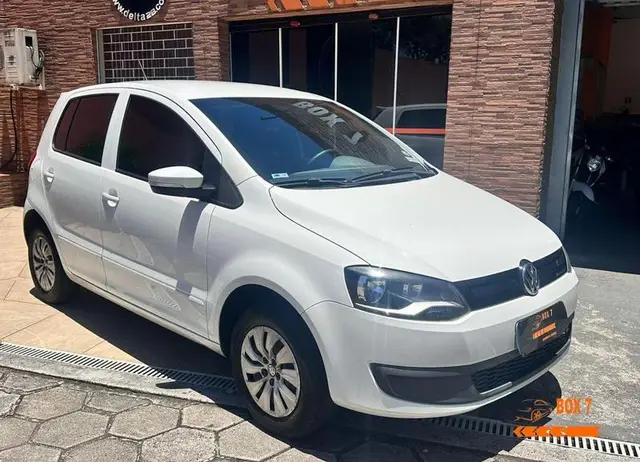 Carro Volkswagen Fox 2014 1.0 MPI BlueMotion (Flex)