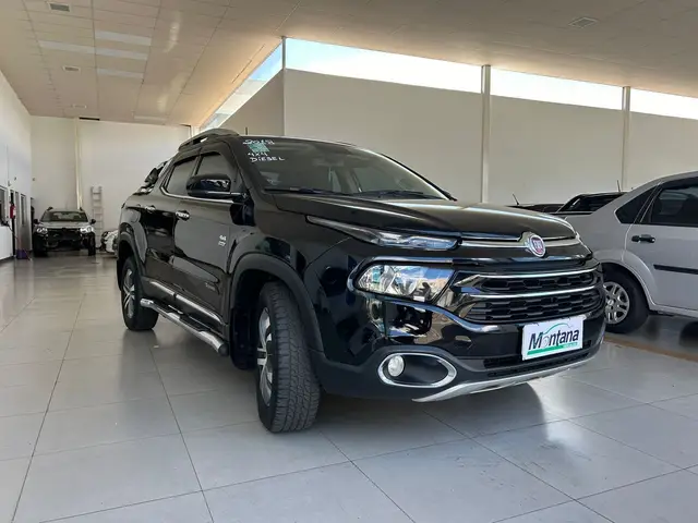 Carro Fiat Toro 2018 Volcano 2.0 diesel AT9 4x4