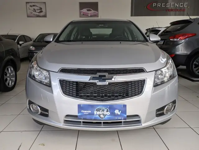 Carro Chevrolet Cruze 2014 LT 1.8 16V Ecotec (Flex)