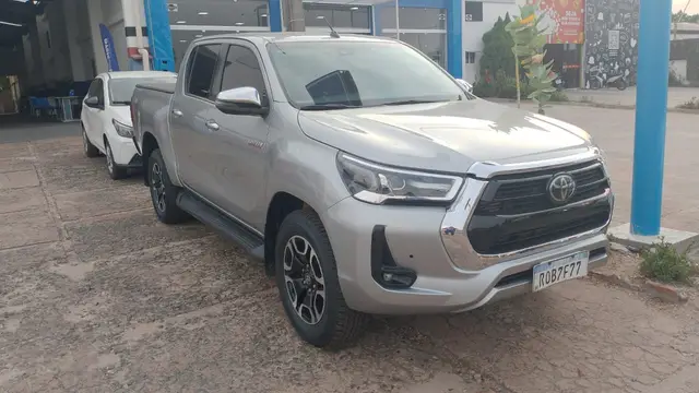 Carro Toyota Hilux Cabine Dupla 2021 SRX 2.8 TDI CD 4x4 (Aut)