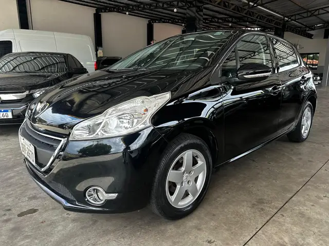 Carro Peugeot 208 2014 Active 1.5 8V (Flex)