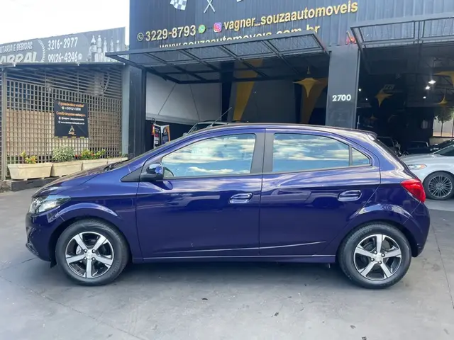 Carro Chevrolet Onix 2018 1.4 LTZ SPE/4