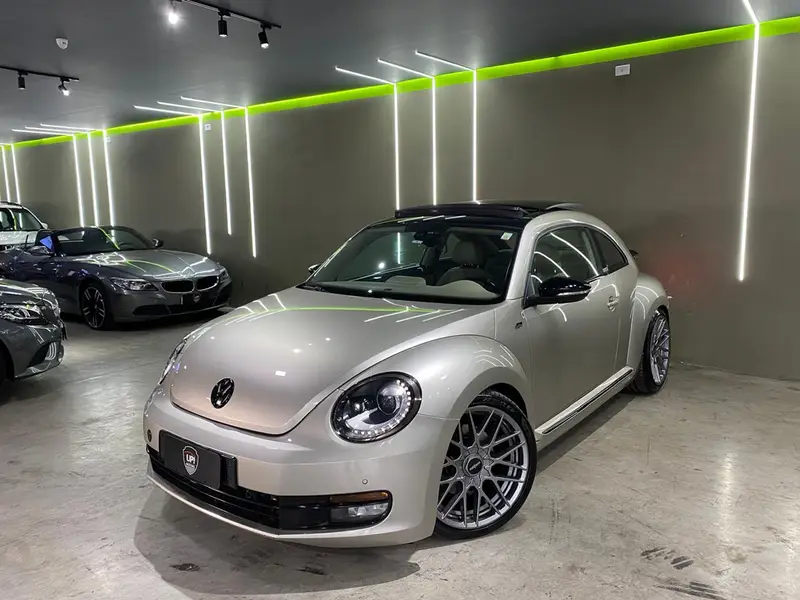Volkswagen Fusca 2.0 TSi Sport DSG