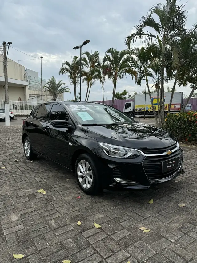 Carro Chevrolet Onix 2023 LT 1.0