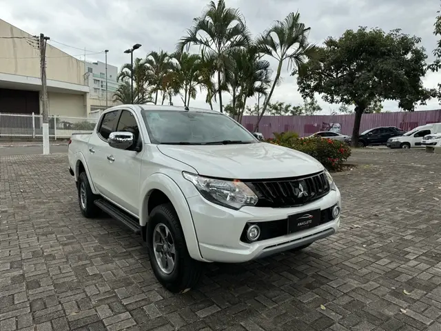 Carro Mitsubishi L200 Triton Sport 2019 Sport 2.4 DID-H HPE 4WD (Aut)