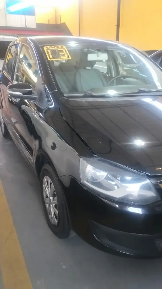 Carro Volkswagen Fox 2013 1.6 VHT BlueMotion (Flex) 4p