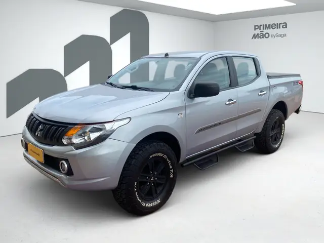 Carro Mitsubishi L200 Triton Sport 2022 GL 2.4 DID-H 4x4 (Aut)