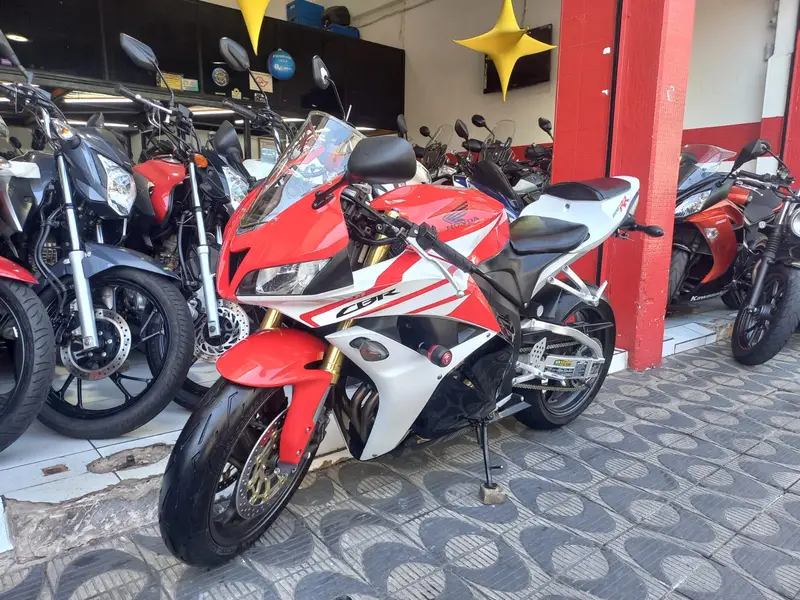 Honda CBR 600 RR (Standard)