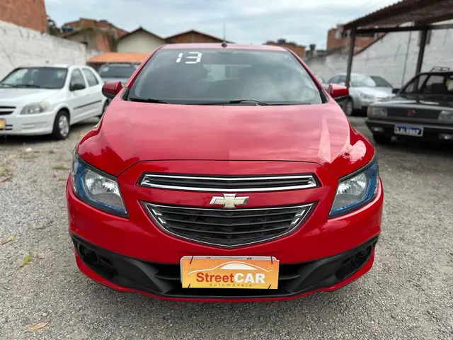 Carro Chevrolet Onix 2013 1.4 LT SPE/4
