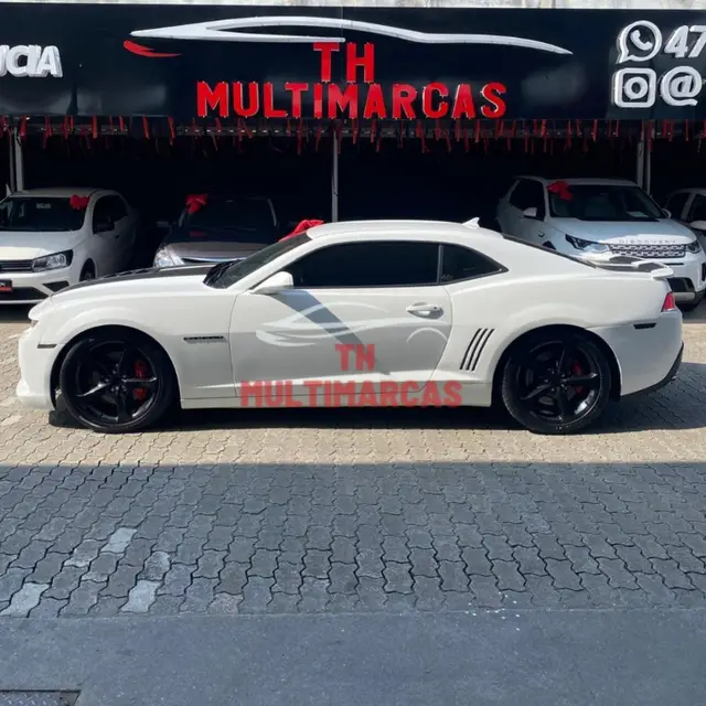 Carro Chevrolet Camaro 2014 SS 6.2