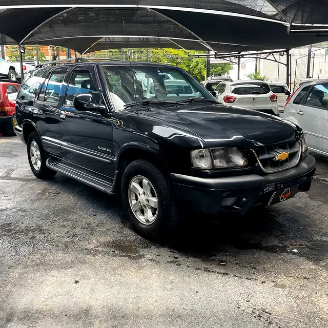 Carro Chevrolet Blazer 2000 DLX 4x2 4.3 SFi V6
