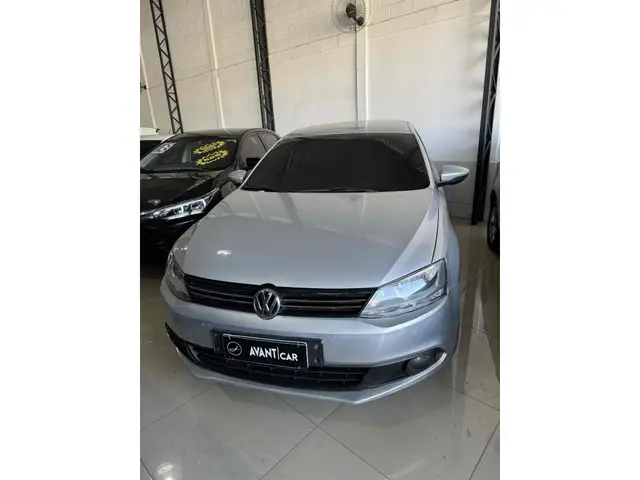 Carro Volkswagen Jetta 2012 2.0 Comfortline Tiptronic (Flex)