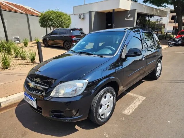Carro Chevrolet Celta 2013 LT 1.0 (Flex)