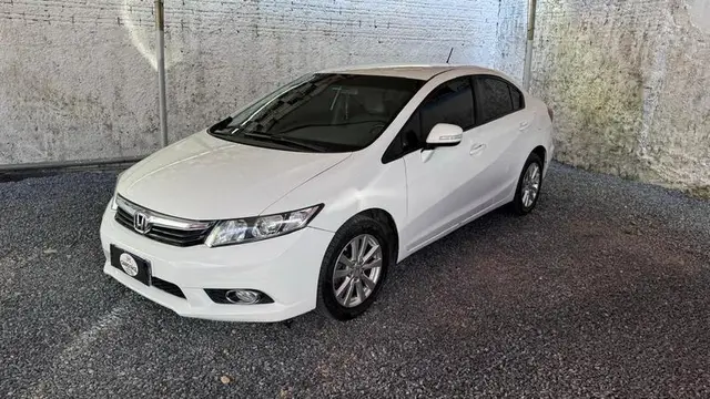 Carro Honda Civic 2014 LX 1.8