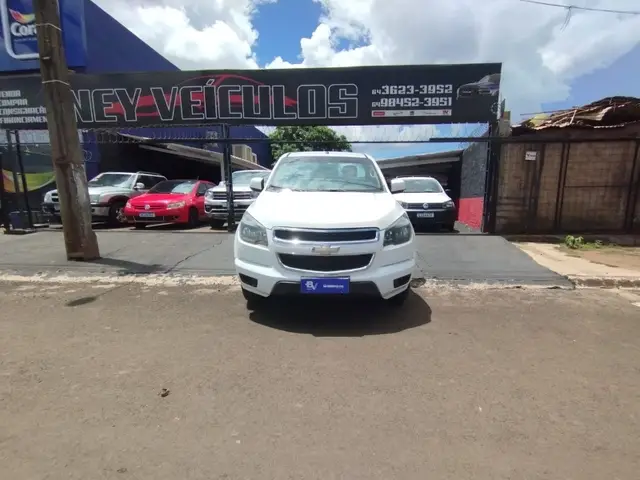 Carro Chevrolet S10 Cabine Simples 2013 S10 LT 2.4 (Flex) (Cab Simples) 4x2