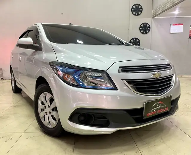 Carro Chevrolet Onix 2016 1.4 LT SPE/4