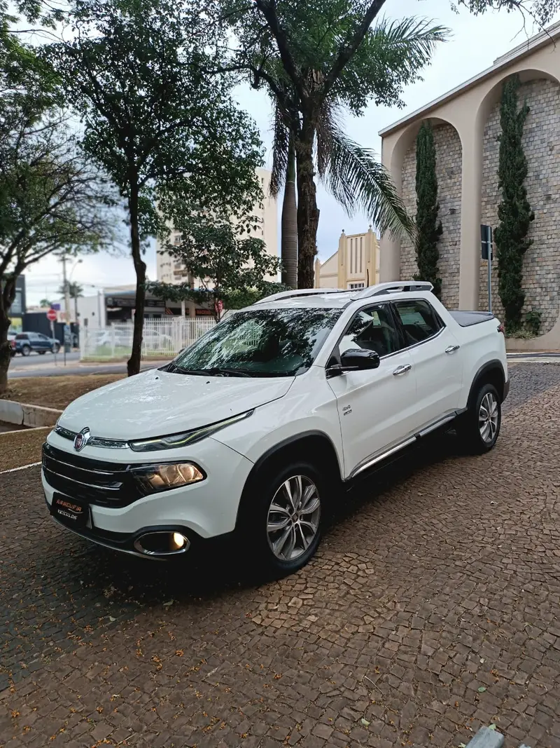 Fiat Toro Volcano 2.0 diesel AT9 4x4