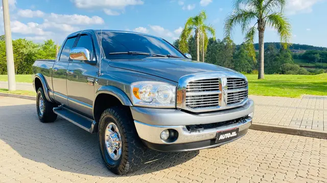 Carro Dodge RAM 2008  H.DUTY 5.9 SLT 24V CD 4x4