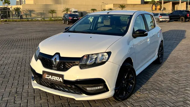 Carro Renault Sandero 2017 RS 2.0 16V (Flex)