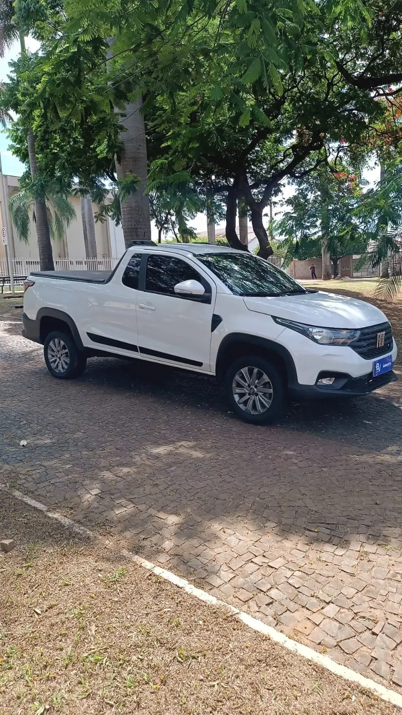 Fiat Strada Freedom 1.3 CS Plus (Flex)
