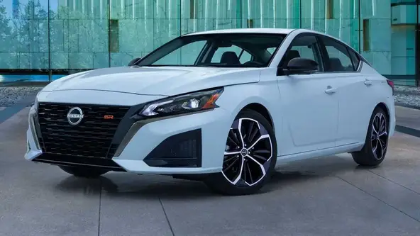 Com perigo real de ir à falência, a Nissan vê na Honda uma possível esperança de salvação
