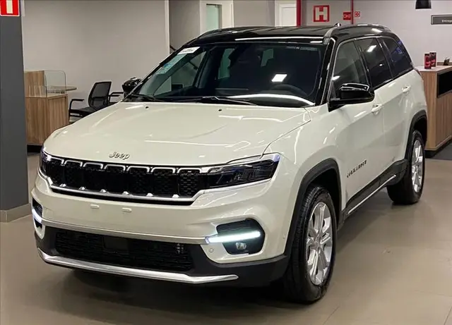 Carro Jeep Commander 2025 Longitude 1.3 T270