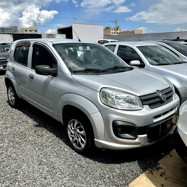 Carro Fiat Uno 2017 Way 1.0 Firefly (Flex)