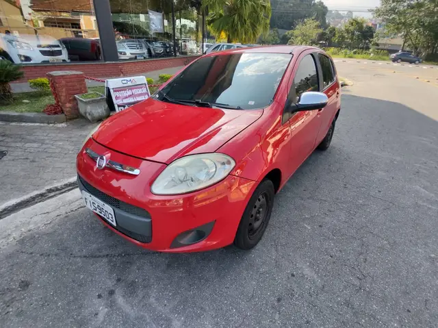 Carro Fiat Palio 2013 Attractive 1.0 8V (Flex)
