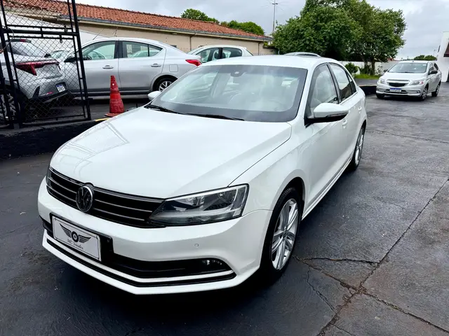 Carro Volkswagen Jetta 2016 2.0 TSI Highline DSG