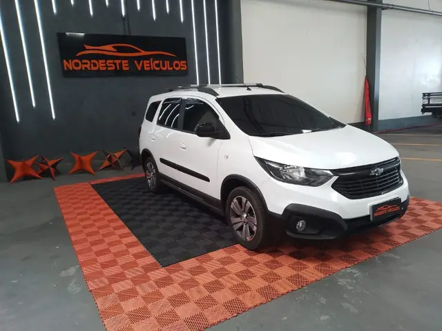 Carro Chevrolet Spin 2021 LT 5S 1.8 (Flex)