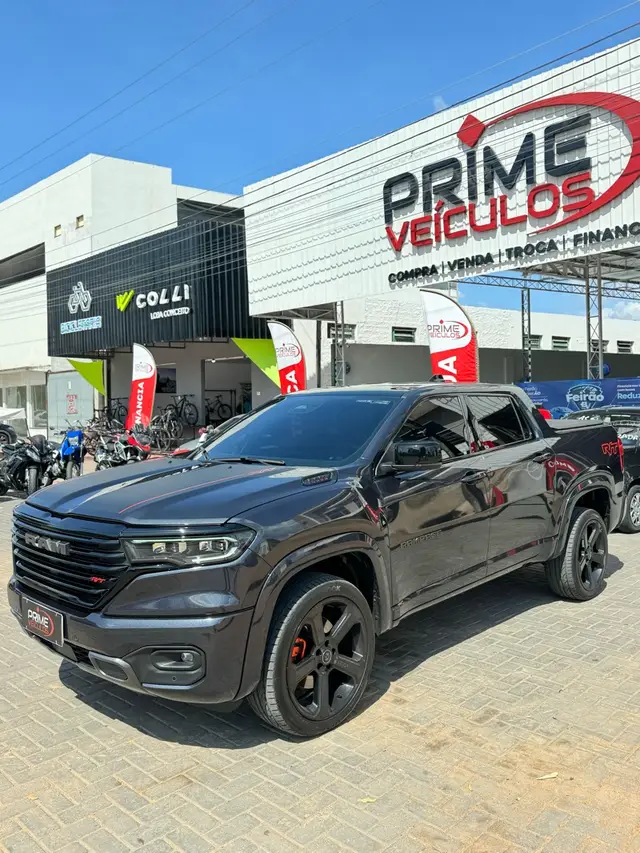 Carro RAM Rampage 2024 R/T 2.0 Turbo