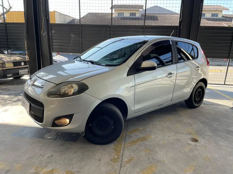 Fiat Palio Essence 1.6 16V Dualogic (Flex)