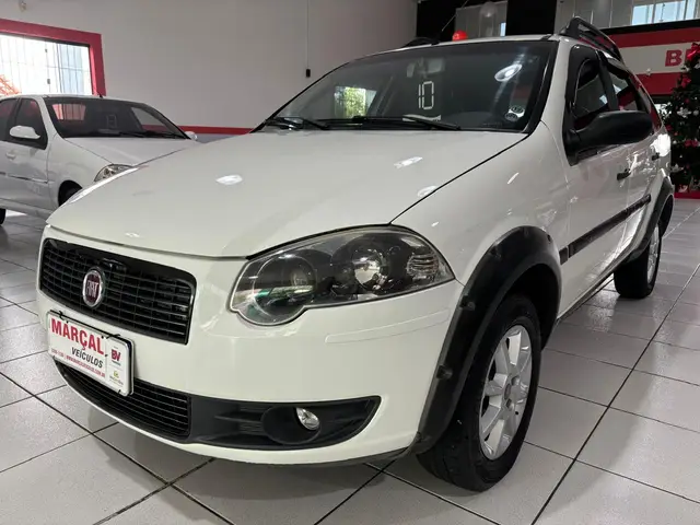 Carro Fiat Palio Weekend 2010 Trekking 1.4 8V (Flex)