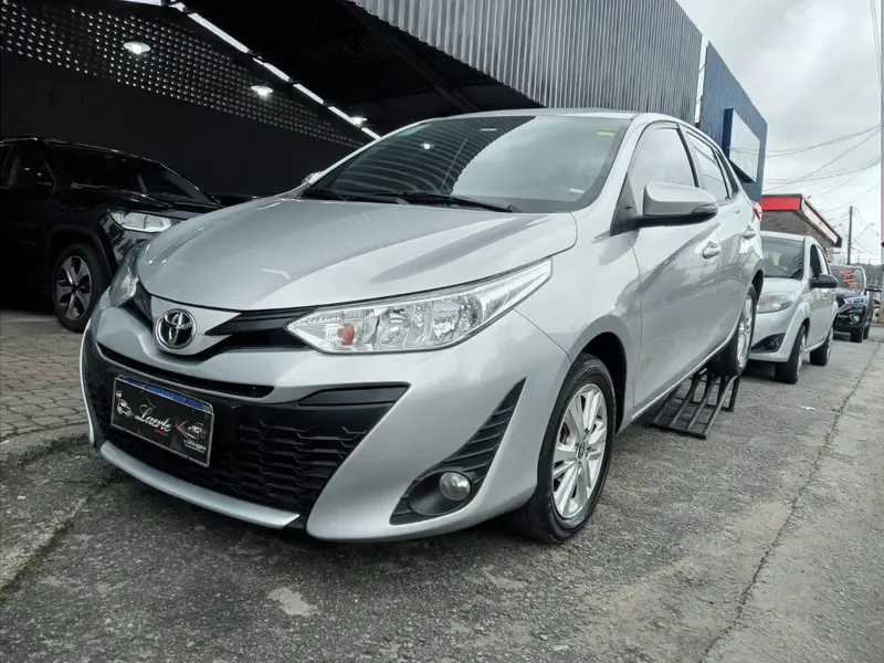 Toyota Yaris 1.3 XL Plus Tech CVT (Flex)