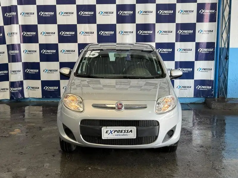 Fiat Palio Attractive 1.0 8V (Flex)