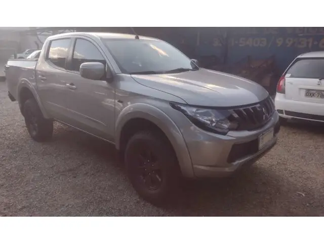 Carro Mitsubishi L200 Triton Sport 2019 Sport 2.4 DID-H GLS 4WD