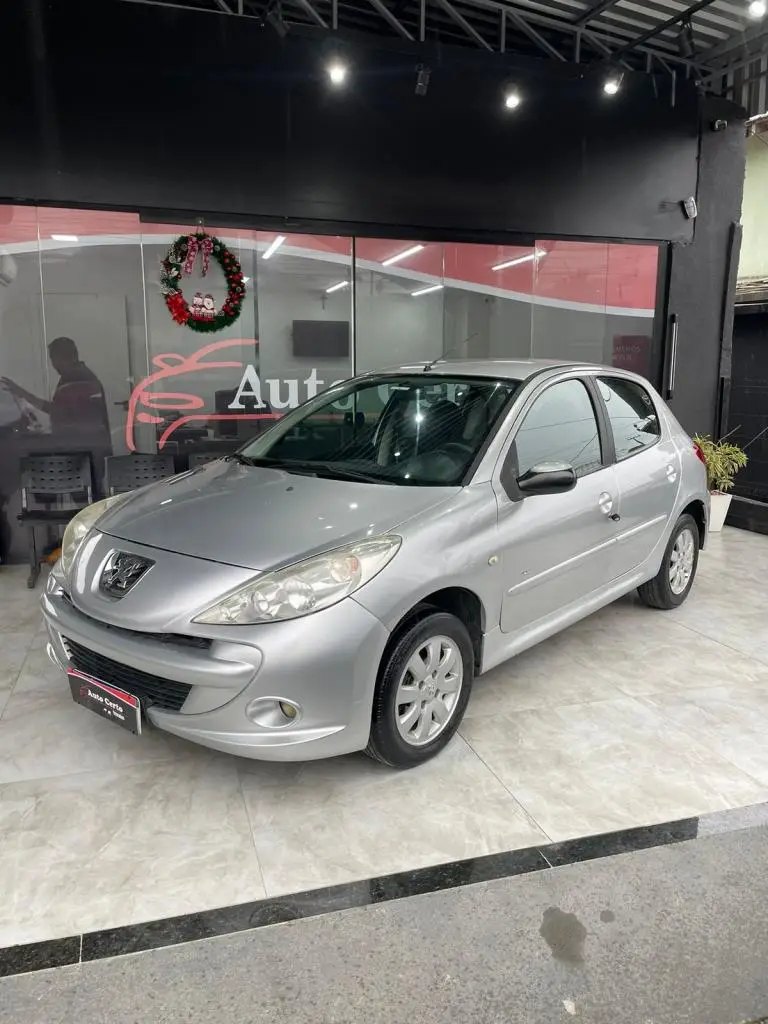 Peugeot 207 Hatch XR Sport 1.4 8V (flex)