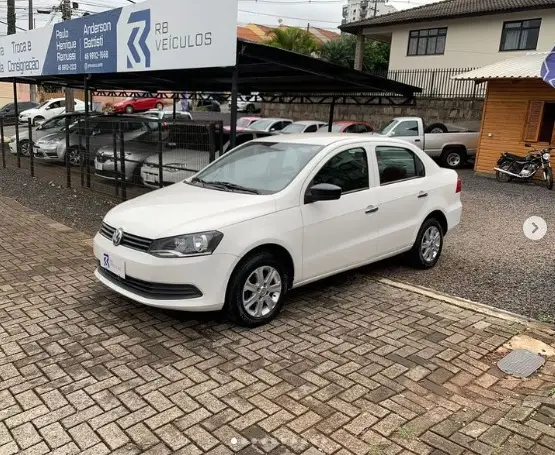 Carro Volkswagen Voyage 2016 1.0 TEC Trendline (Flex)