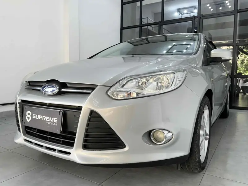 Ford Focus Sedan SE 2.0 16V PowerShift (Aut)