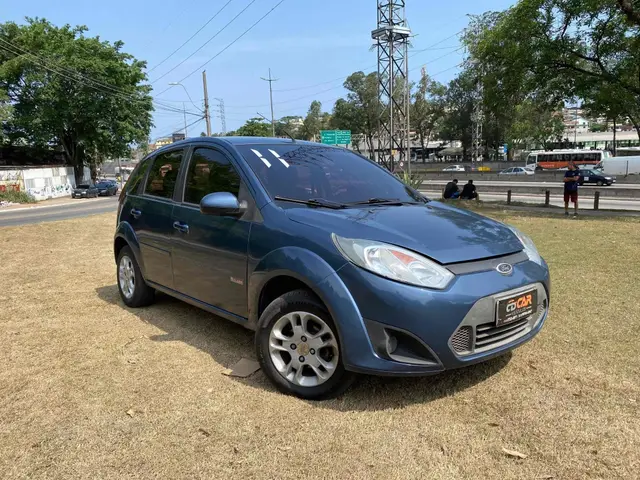 Carro Ford Fiesta Hatch 2011 1.6 (Flex)