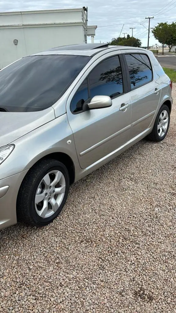 Carro Peugeot 307 Sedan 2010 Presence 1.6 16V (flex)