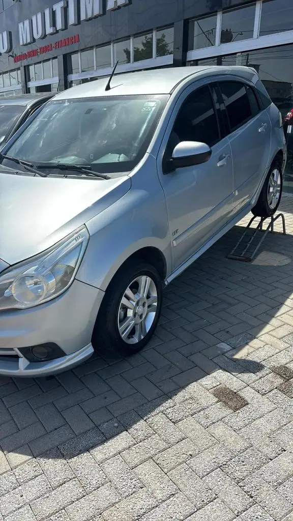 Carro Chevrolet Agile 2011 LTZ 1.4 8V (Flex)