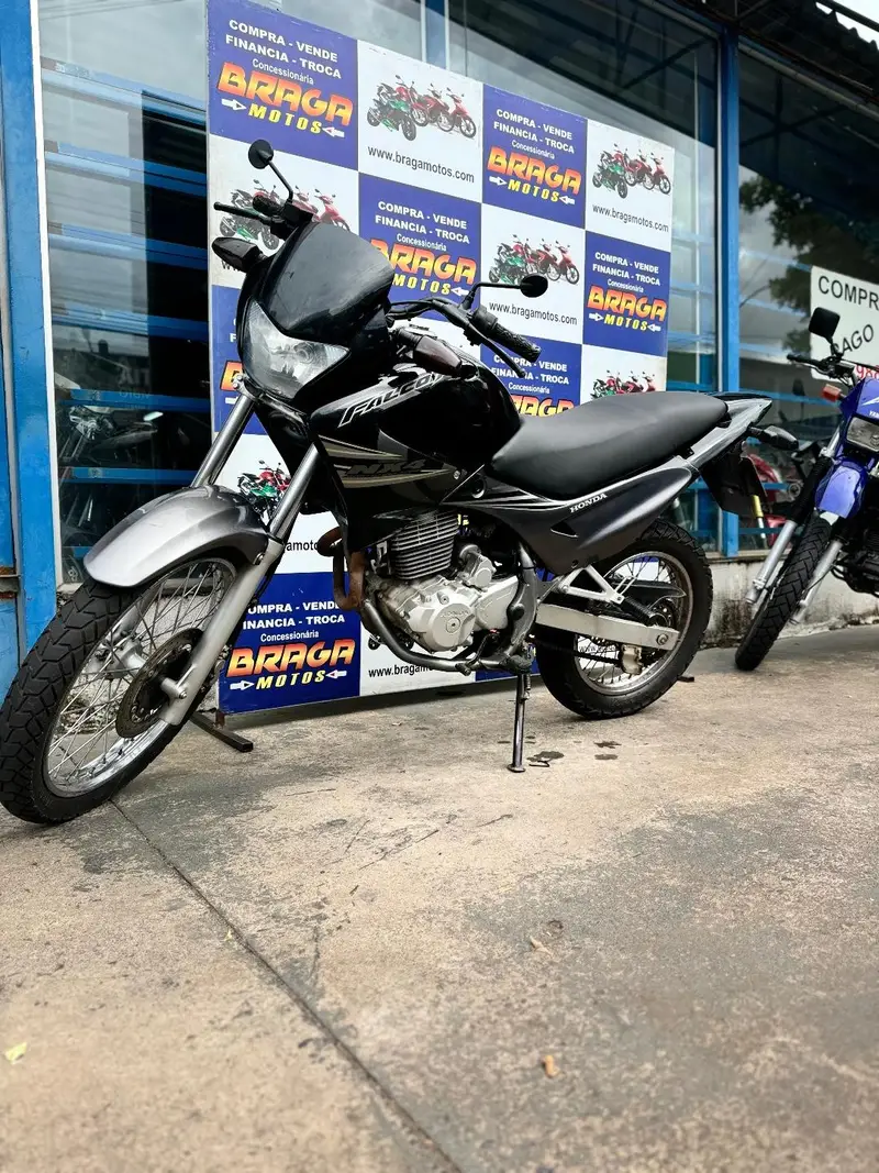 Honda NX 4 Falcon 400