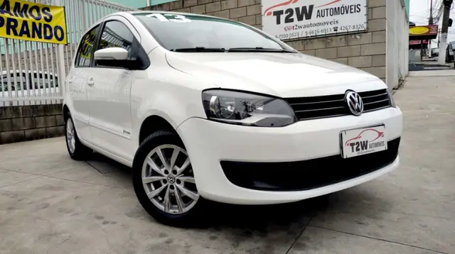 Carro Volkswagen Fox 2013 1.0 VHT (Flex) 4p