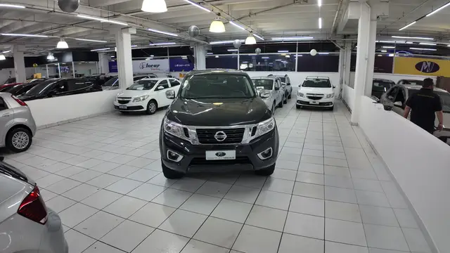 Carro Nissan Frontier 2021 2.3 TD CD XE 4x4 (Aut)