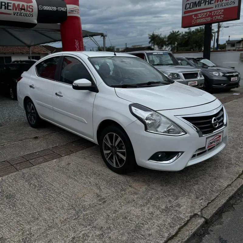Nissan Versa 1.6 16V SL FlexStart CVT (Flex)